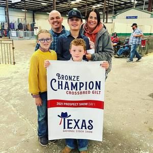 Meet your Posher, Kelly